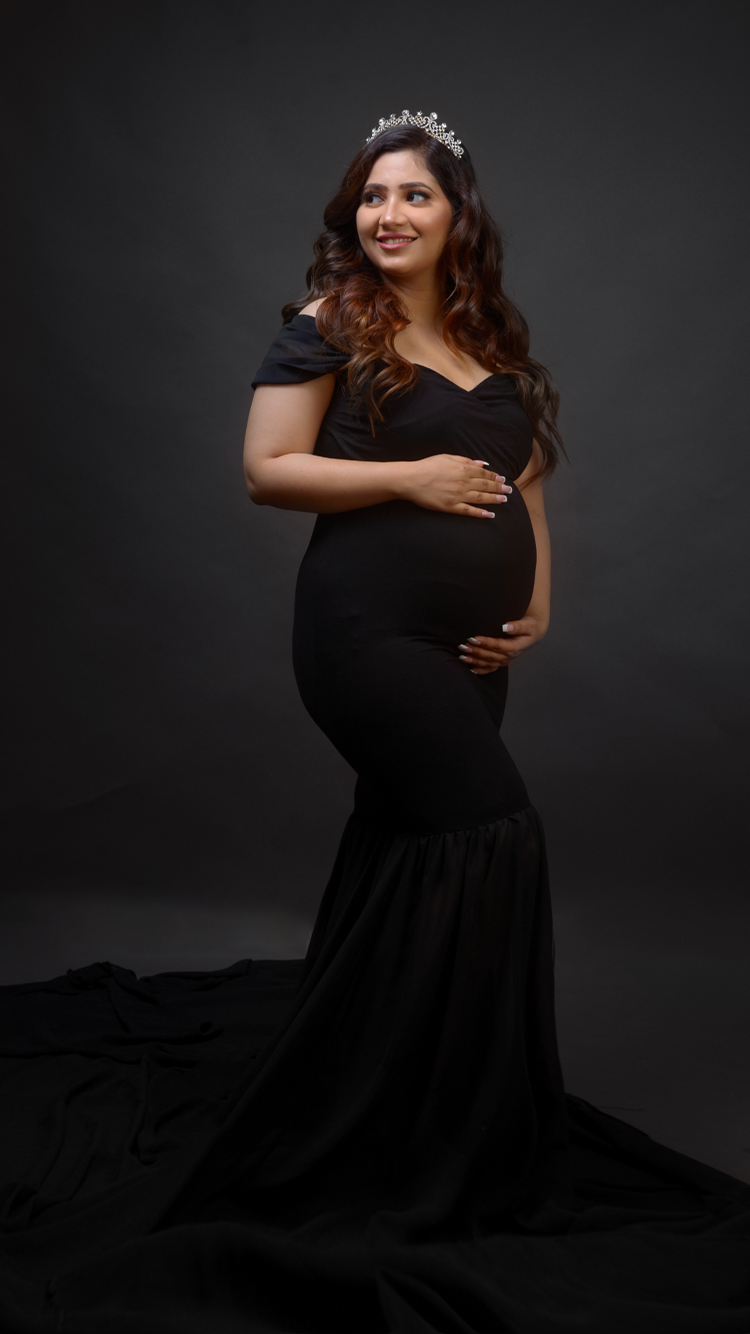 Black-maternity-gown