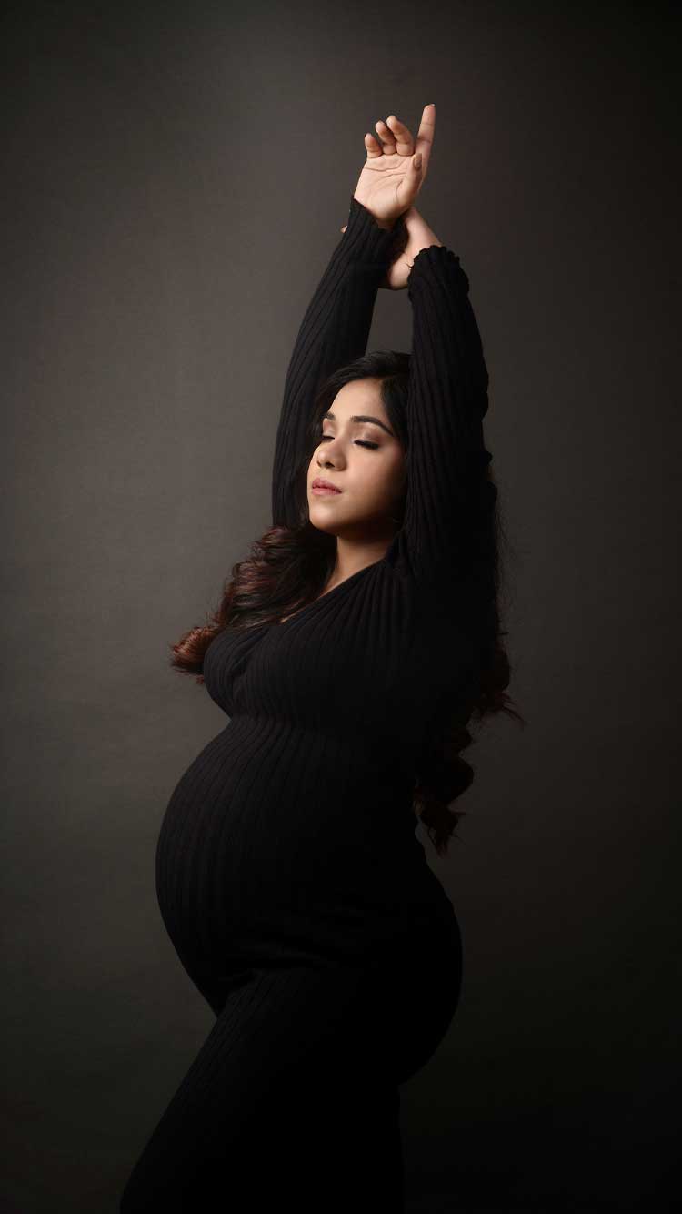 Black-maternity-gown