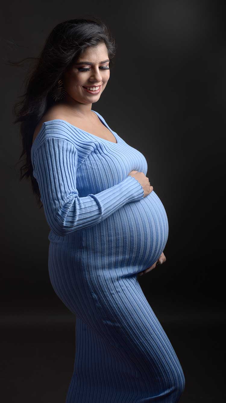 Black-maternity-gown