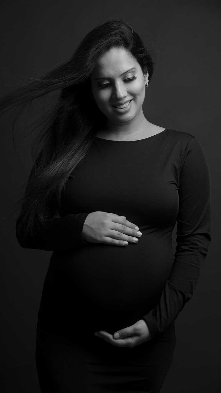 Black-maternity-gown