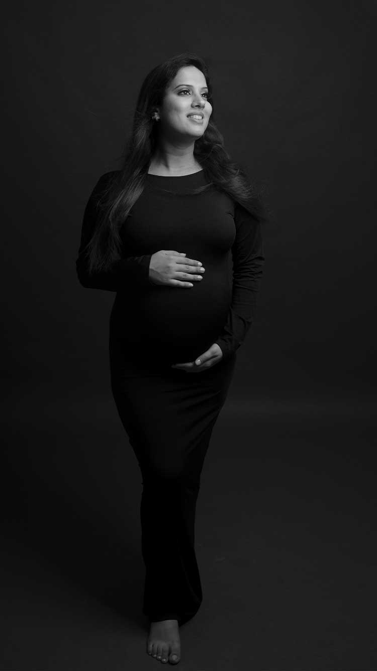 Black-maternity-gown