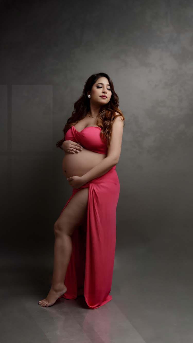 Black-maternity-gown