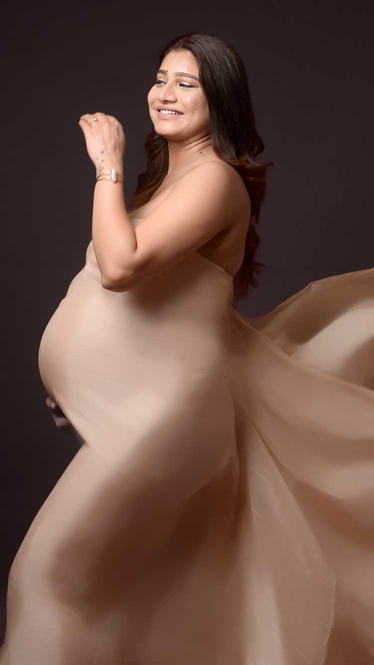 Black-maternity-gown