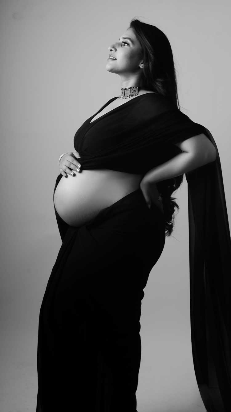 Black-maternity-gown