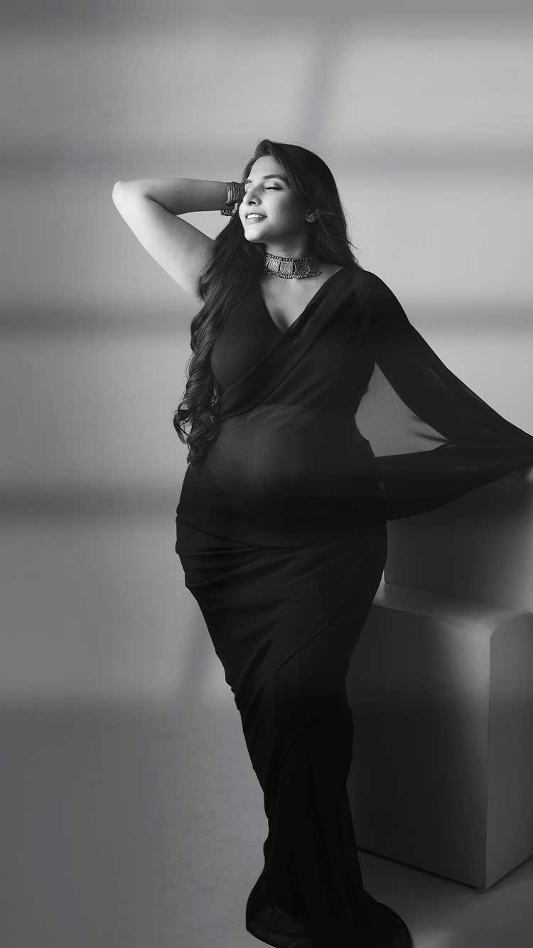 Black-maternity-gown