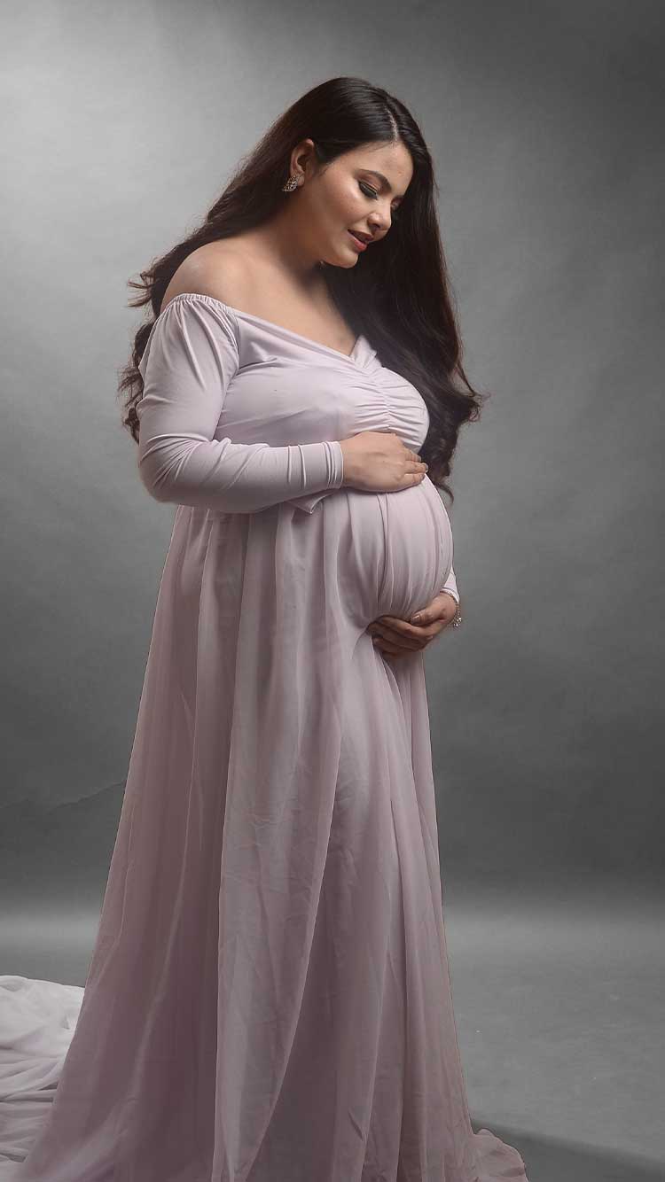 Black-maternity-gown