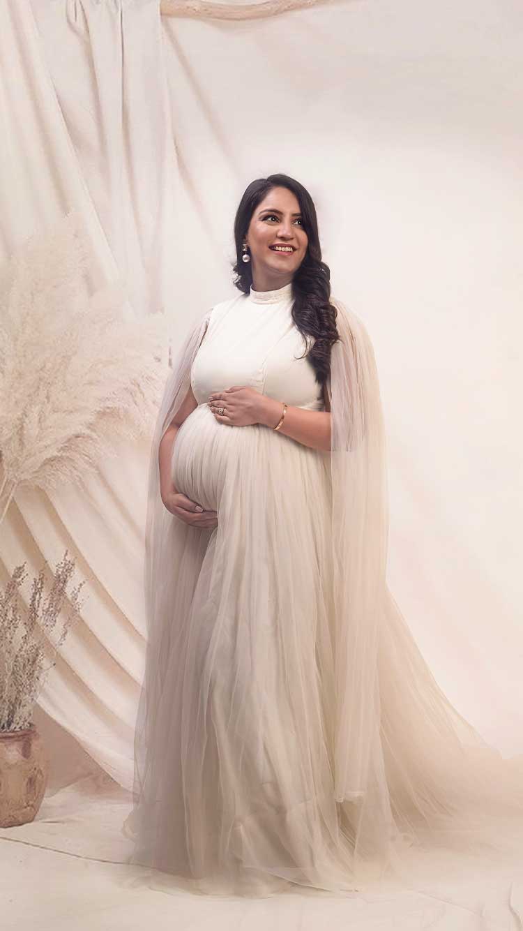 Black-maternity-gown