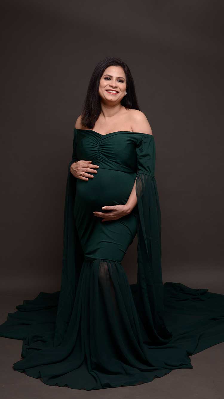 Black-maternity-gown