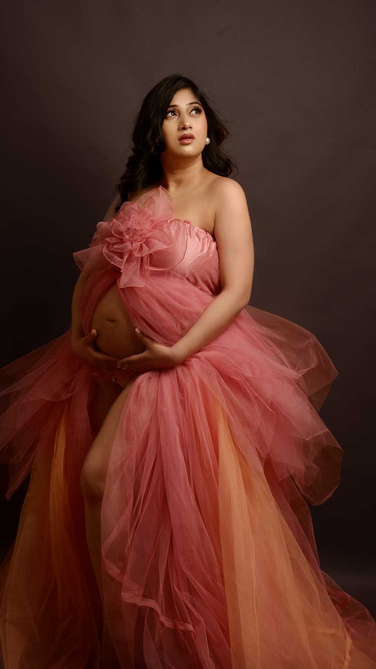 Black-maternity-gown