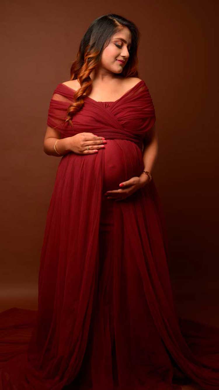 Black-maternity-gown