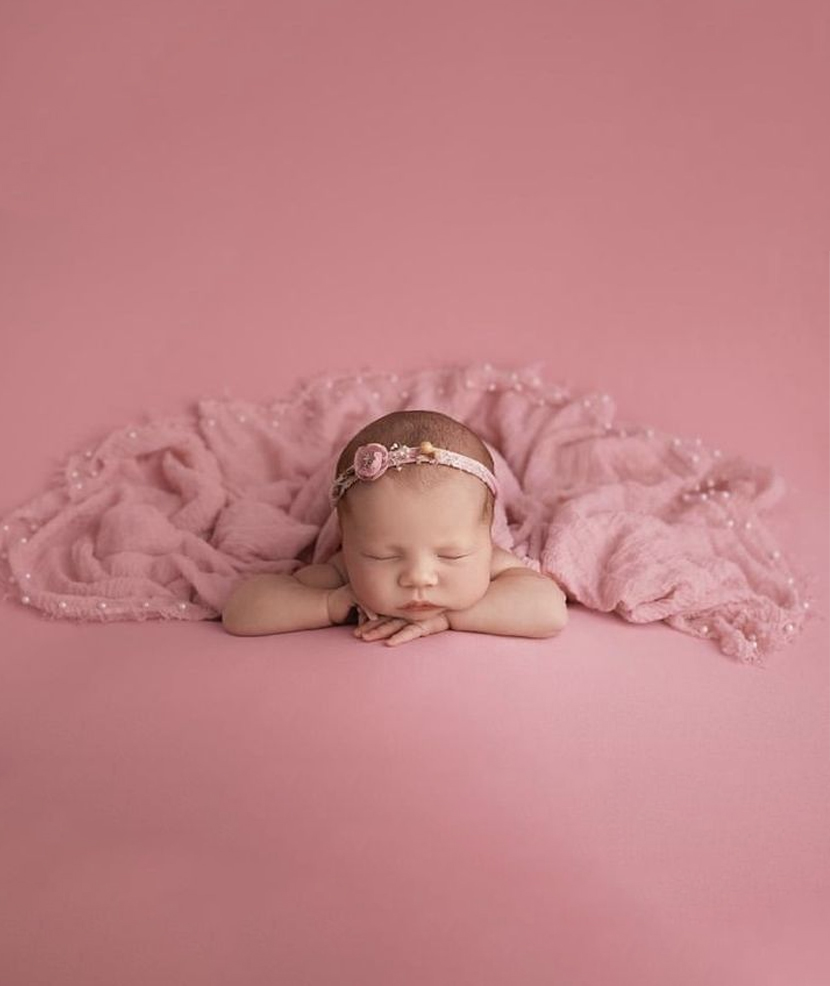 newborn-greaterthan-photographie